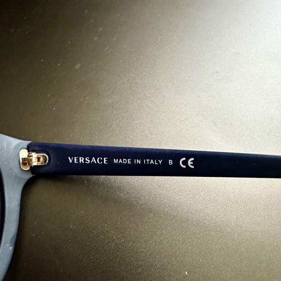 Versace Sunglasses - Picture 4 of 5